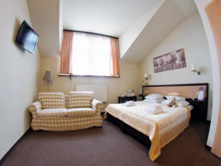AMBER *** hotel Kraków pokoje apartamenty wypoczynek
