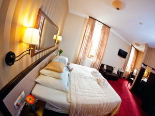AMBER *** hotel Kraków pokoje apartamenty wypoczynek